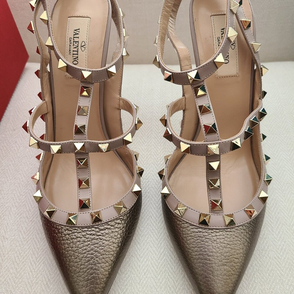 Valentino Rockstud Pump (Bronze)